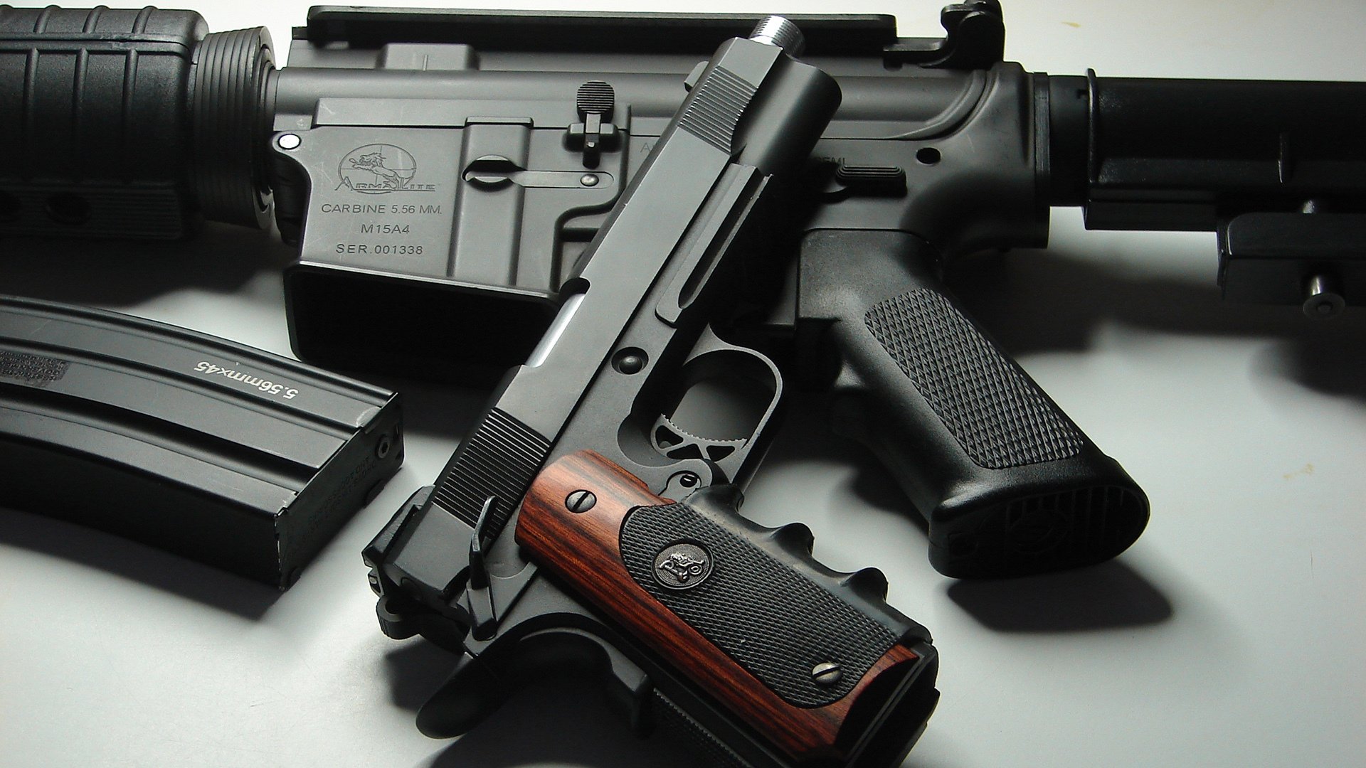 kaiyun体育app-足球+智能硬件结合，比赛装备科技感十足，足球技术展示