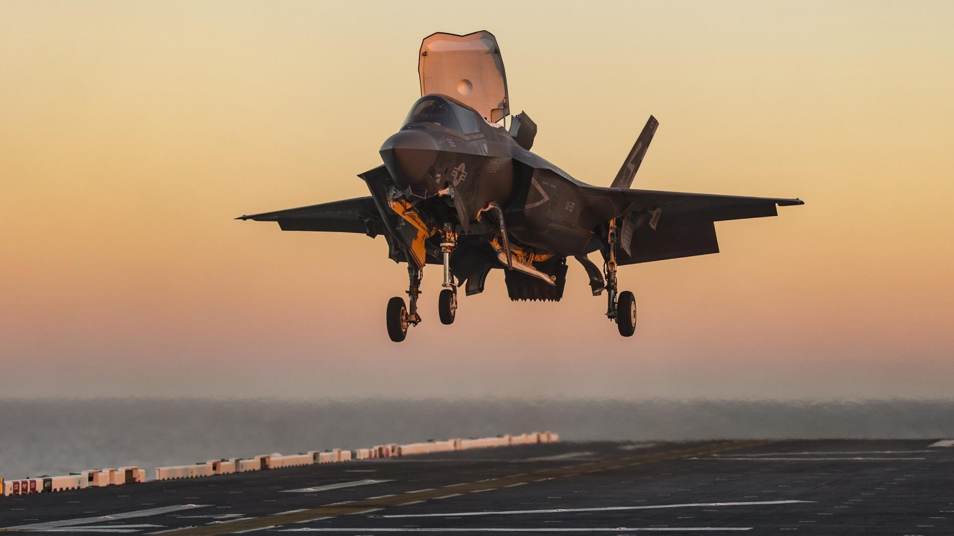 开云官方-创纪录橄榄球选手个人数据登顶榜单，橄榄球顶尖球员