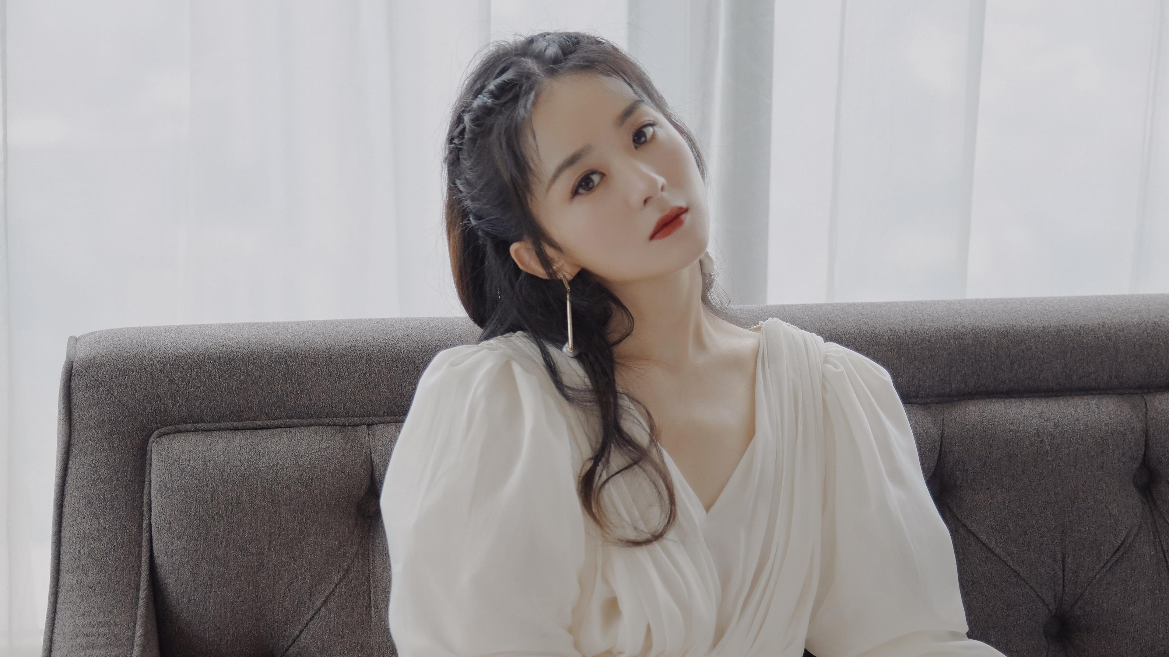 国足集训营展开封闭训练，全力磨合阵容，国足集训名单引来巨大争议