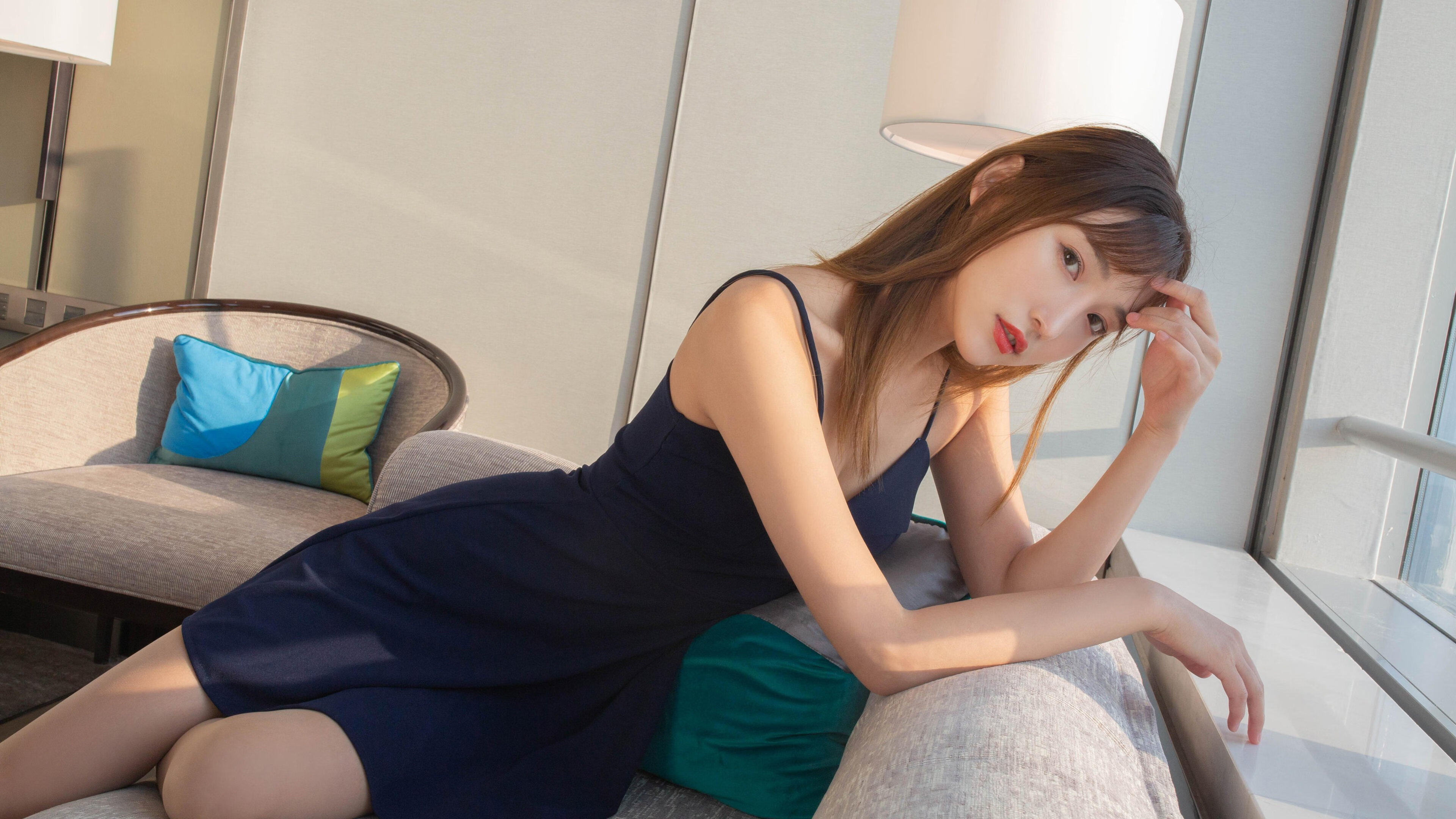 体育新闻中心深化体育内容多语种传播机制,体育新闻的要求